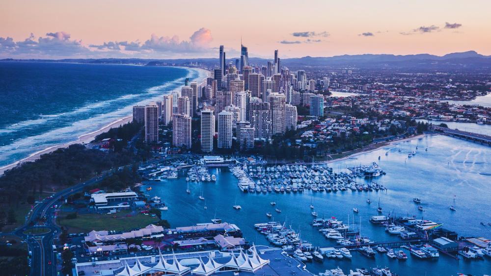 Cityscape Splendor of Surfers Paradise at Dusk wallpaper
