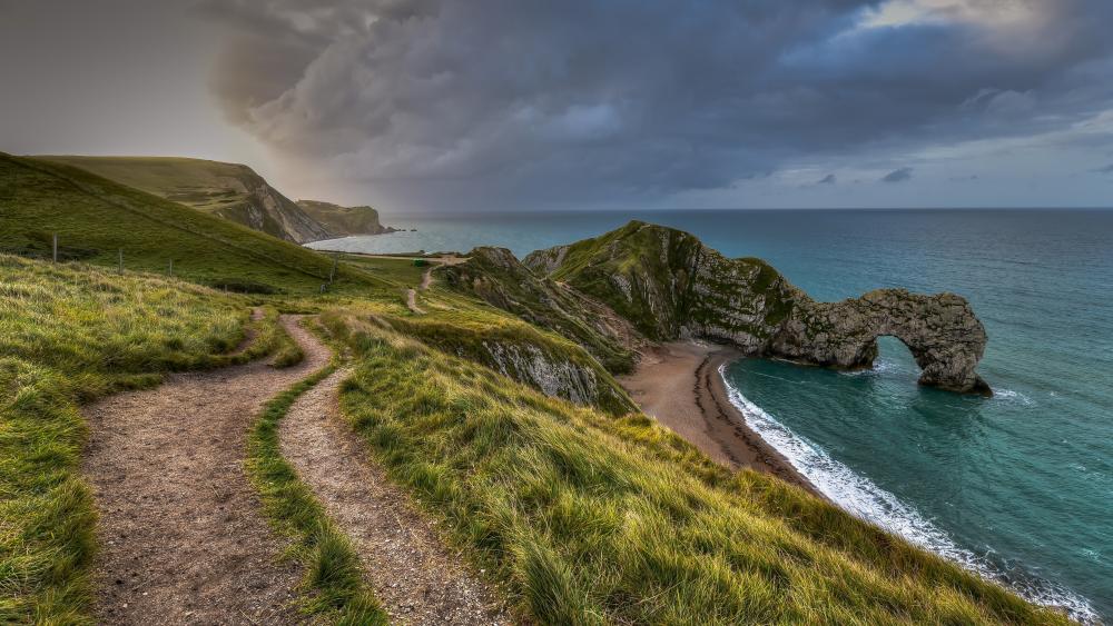 Majestic Arch of Durdle Door wallpaper