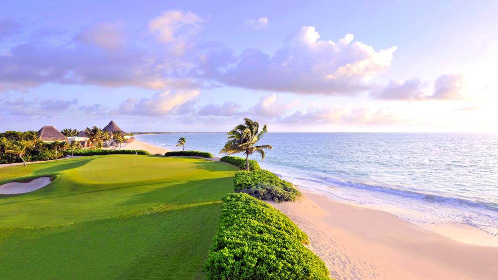 Tropical Golf Paradise at El Camaleón Mayakoba wallpaper