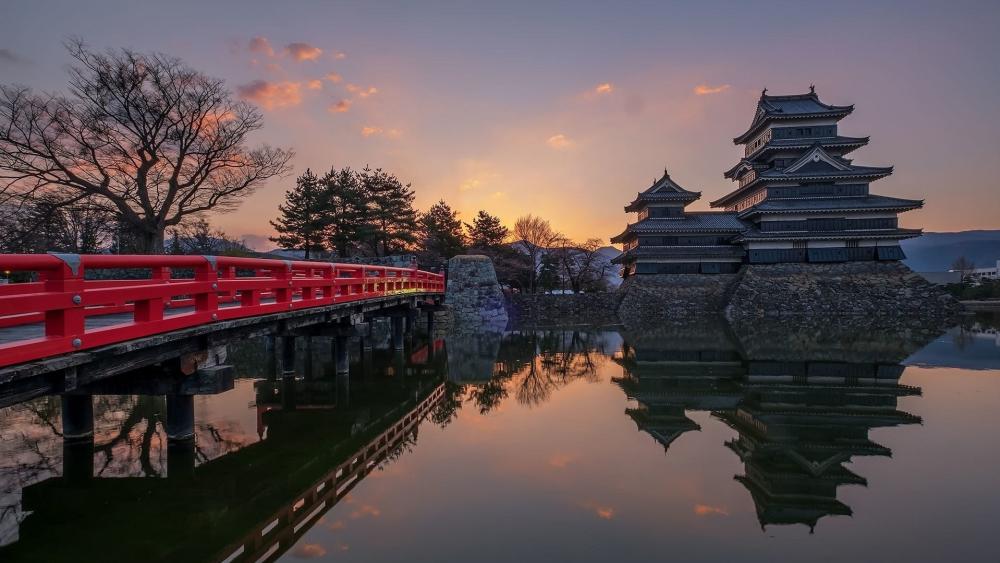 Matsumoto Castle at Tranquil Dusk wallpaper