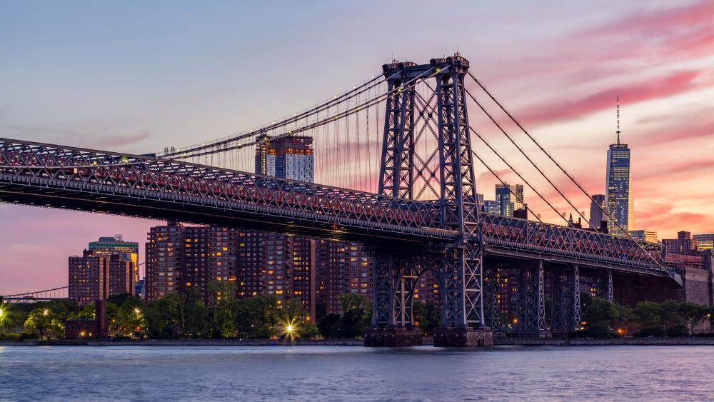 Williamsburg Bridge at Dusk in New York City wallpaper