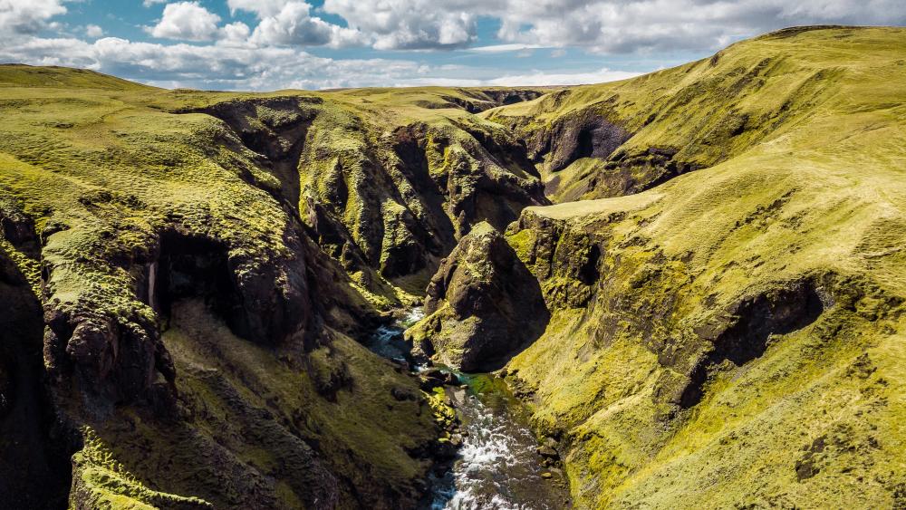 Valley Serenity in the Heart of Nature wallpaper