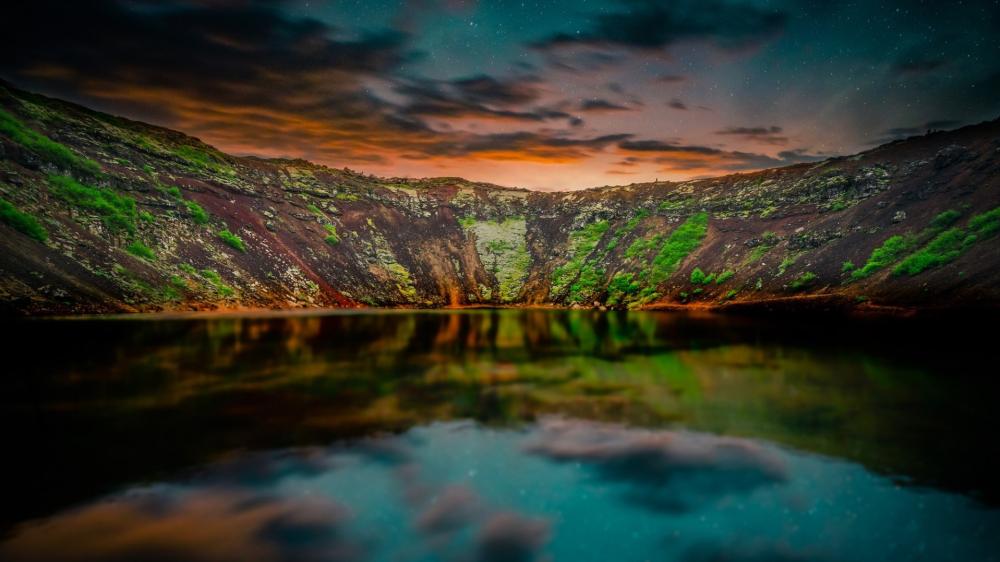 Vibrant Reflections at Kerið Crater, Iceland wallpaper