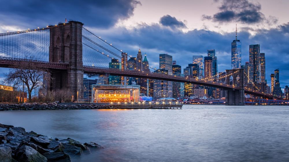 Brooklyn Bridge at Twilight: NYC Skyline Marvel wallpaper