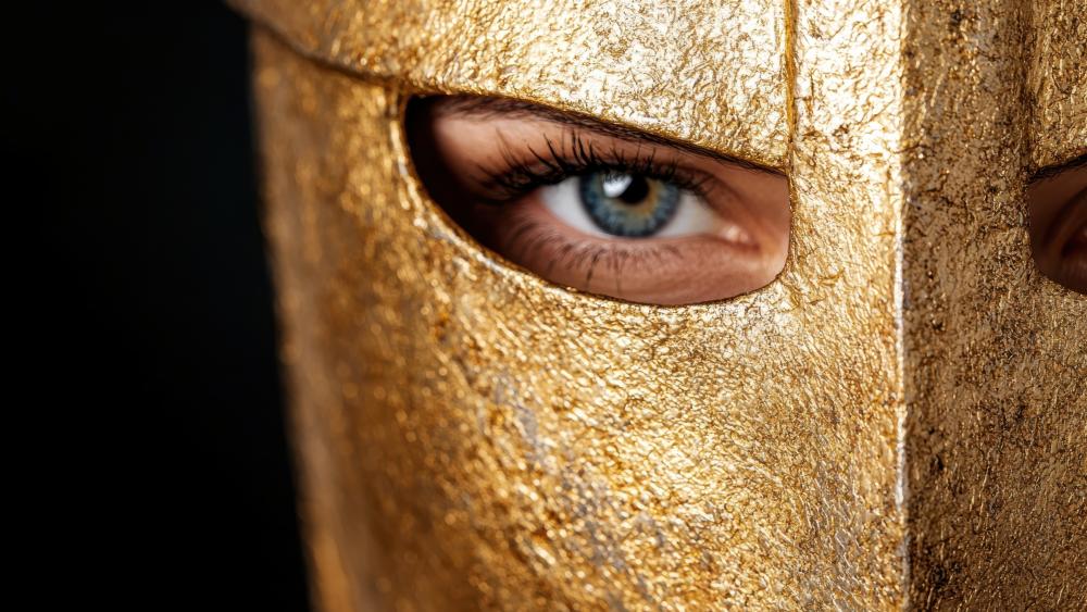Golden Gaze Into the Soul wallpaper