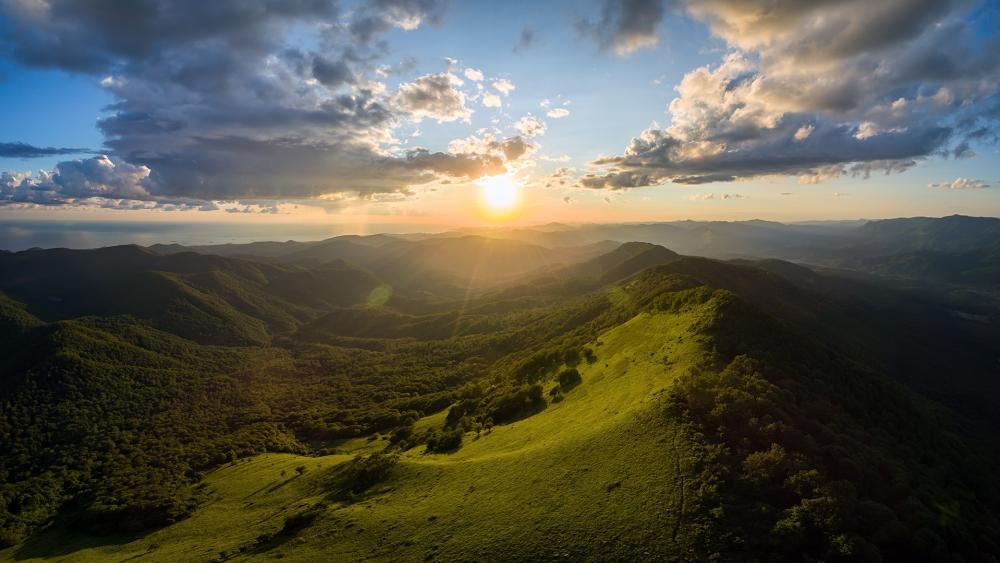 Valley Sunrise Over Green Mountains wallpaper