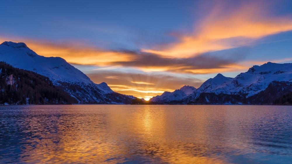 Silsersee Serenity Captured at Sunset wallpaper