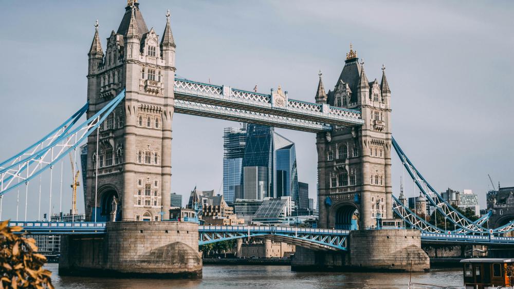 Tower Bridge Majesty in London Cityscape wallpaper