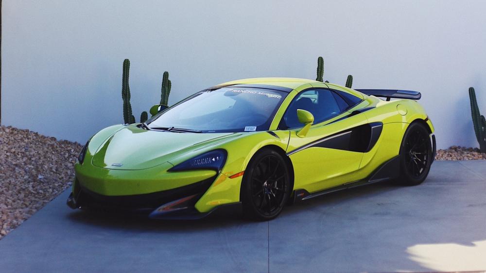 Lime Green McLaren 600LT Elegance wallpaper