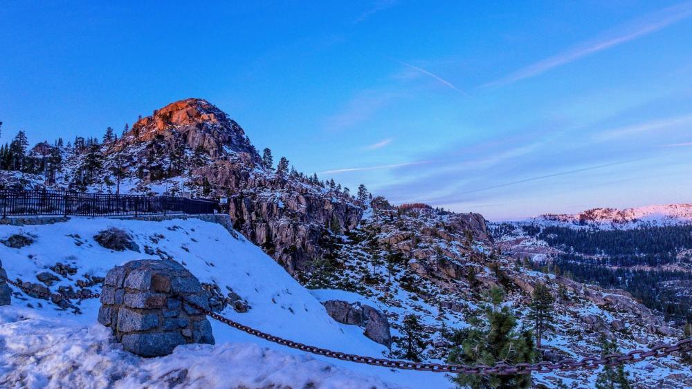 Majestic Winter Panorama of Donner Peak wallpaper