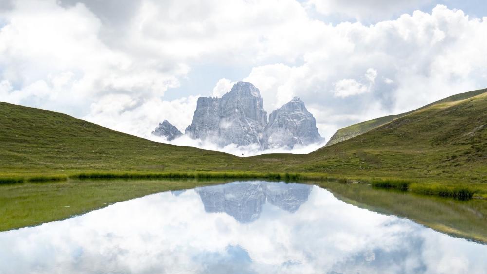 Reflections of Serenity in the Dolomites wallpaper