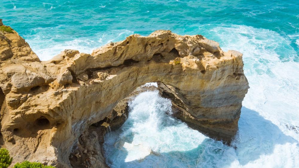 The Arch in Victoria's Majestic Seascape wallpaper