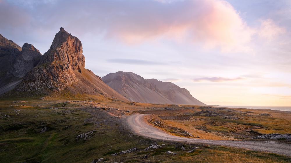 Mountain Eystrahorn wallpaper