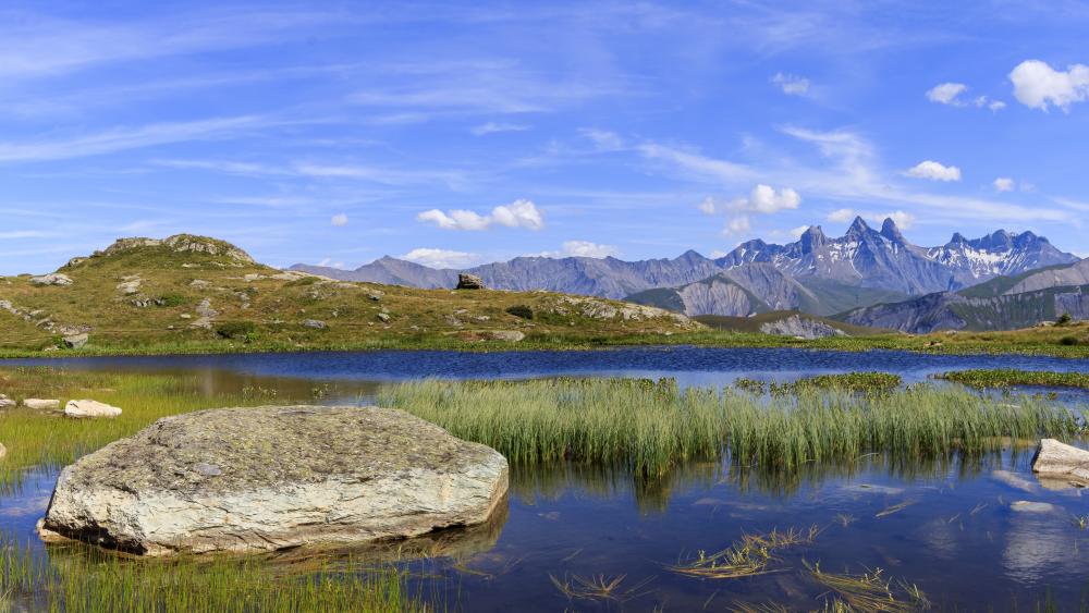 Tranquil Lac Guichard Reflections in the French Alps wallpaper