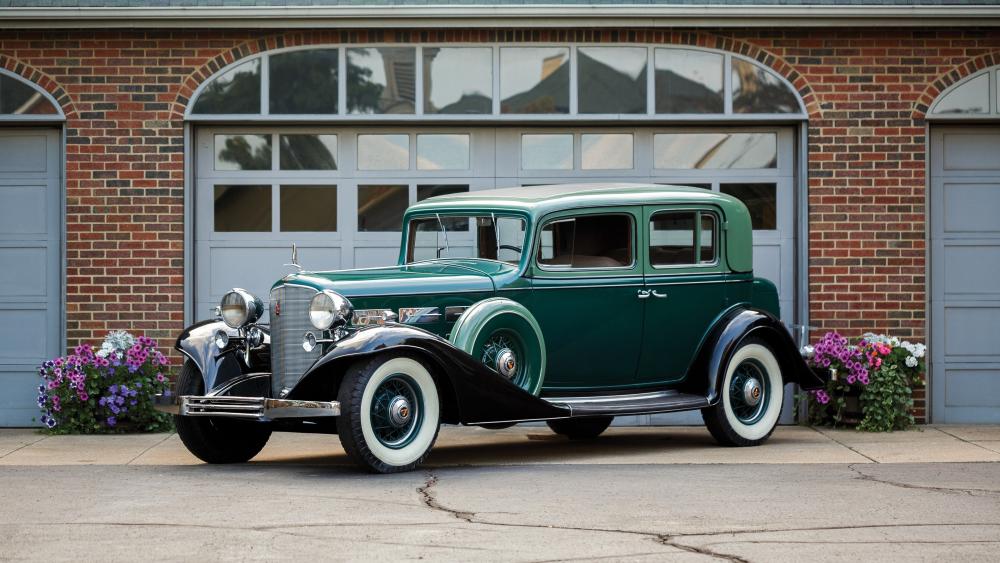 1933 Cadillac V12 Town Sedan Classic Elegance in 4K wallpaper