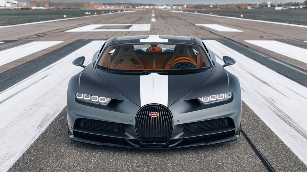Bugatti Chiron On The Runway In Monochrome Power wallpaper