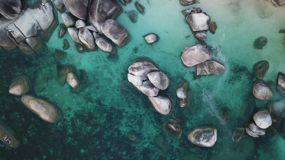 Aerial Turquoise Waters and Granite Boulders at Tanjung Kelayang Belitung wallpaper