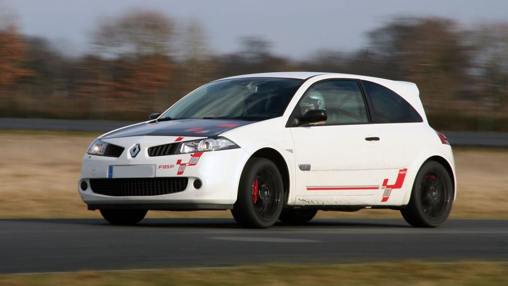 Renault Megane R26R Track Weapon in Full Flight wallpaper