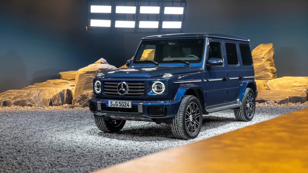 Mercedes Benz G Class SUV in Studio Desert Scene 8K wallpaper