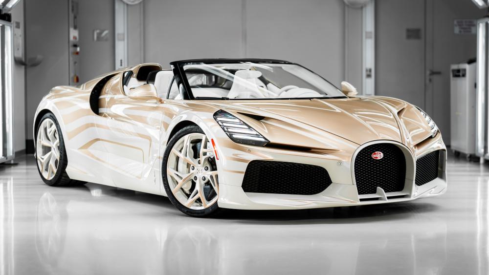 Bugatti W16 Mistral La Perle Rare in Radiant Champagne 4K wallpaper