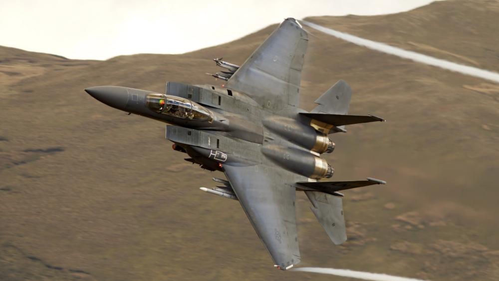 F15 Eagle in High Speed Flight wallpaper