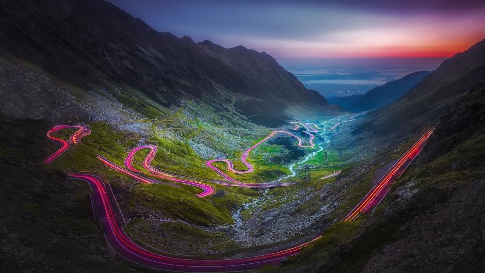 Twilight Lights on the Transfagarasan Road wallpaper