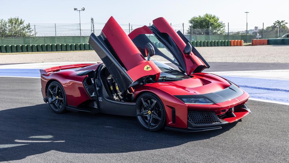 Ferrari F80 Hypercar wallpaper