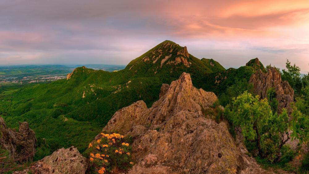 Sunlit Ridge Over Green Valley wallpaper