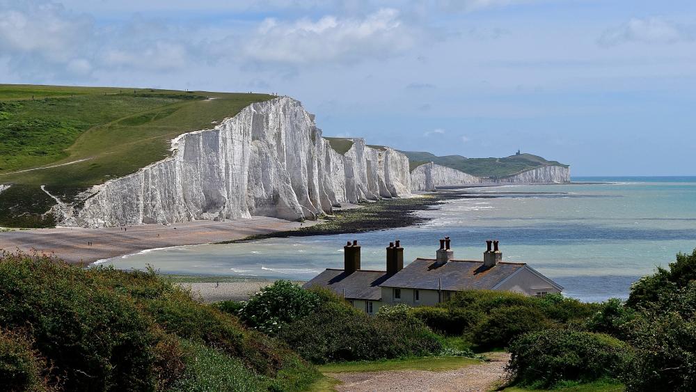 Seven Sisters Cliffs Overlooking the Calm English Coast wallpaper