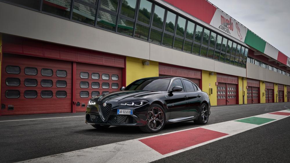 Alfa Romeo Giulia Quadrifoglio Super Sports wallpaper