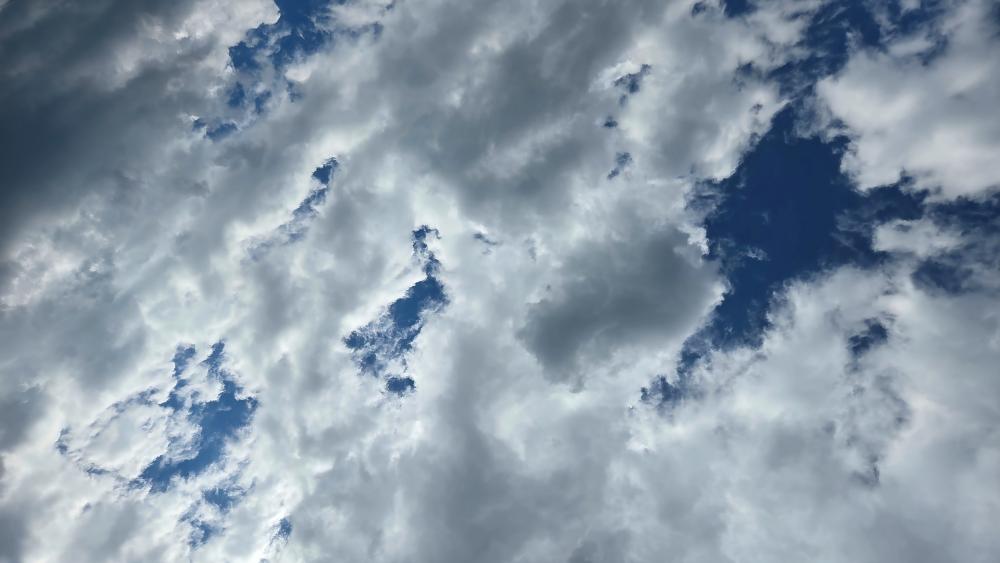 Hole In The Clouds wallpaper