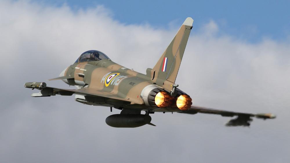 Eurofighter Typhoon Afterburner Flight wallpaper