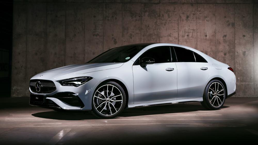 Mercedes-Benz CLA 200 Night Edition wallpaper