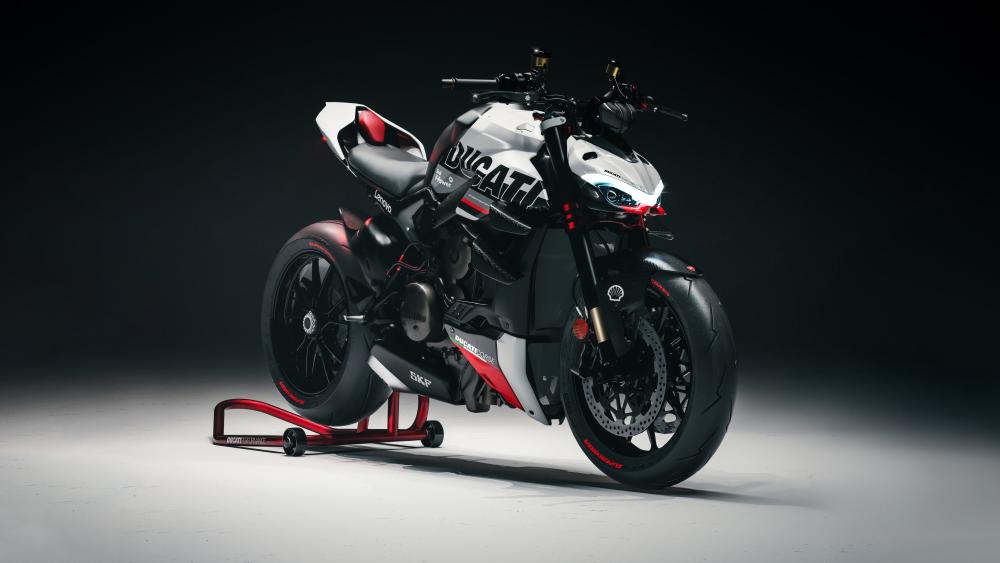 Ducati Streetfighter V4 Midnight Power wallpaper