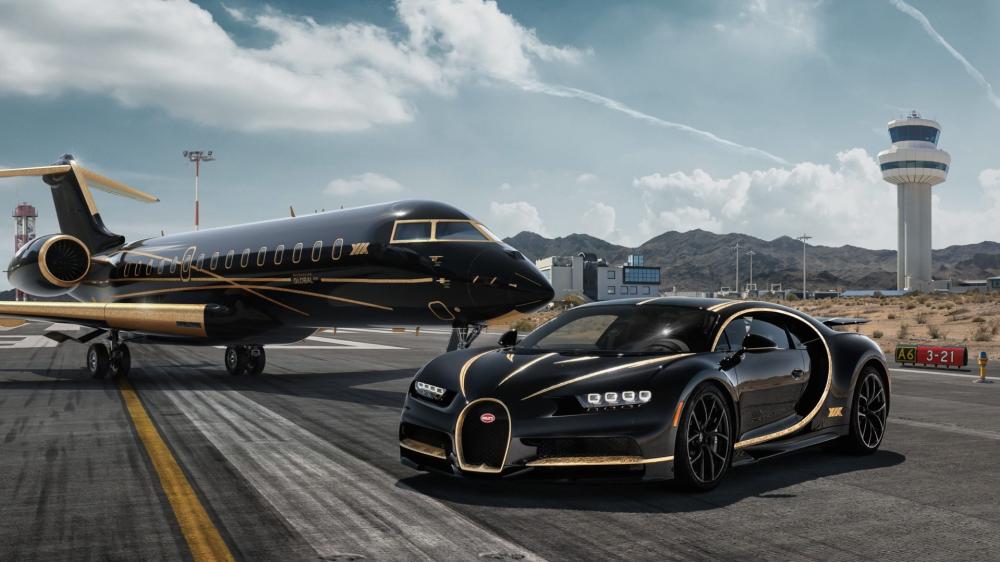 Black and Gold Bugatti Chiron Elegance wallpaper
