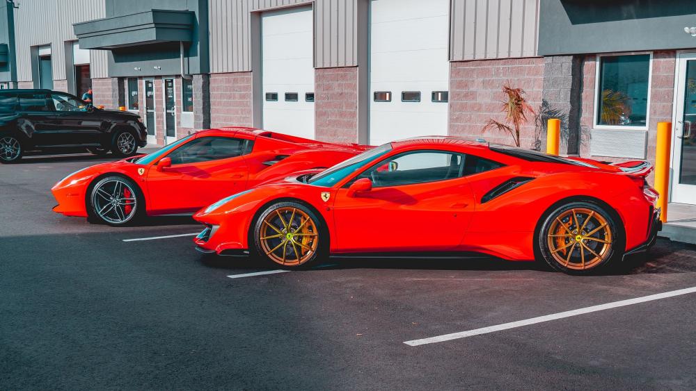 Ferrari Duo in Urban Parking wallpaper