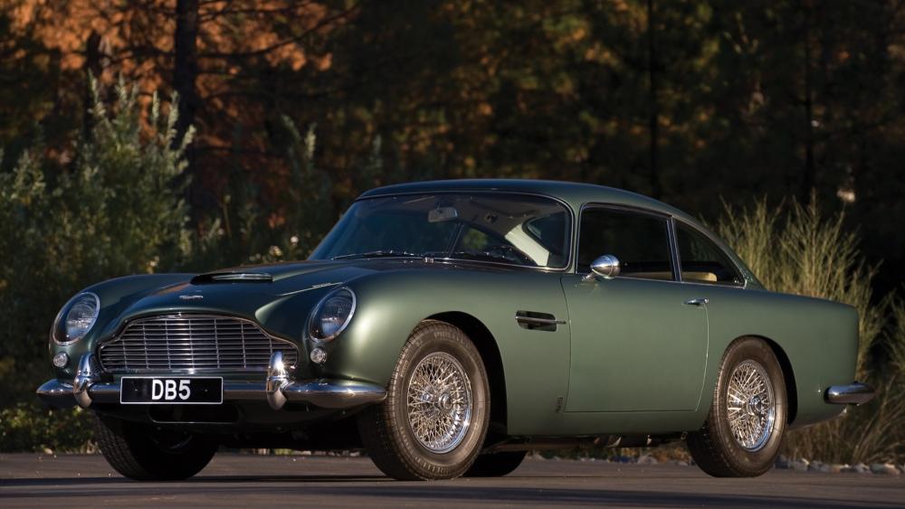 Classic Aston Martin DB5 Elegance wallpaper