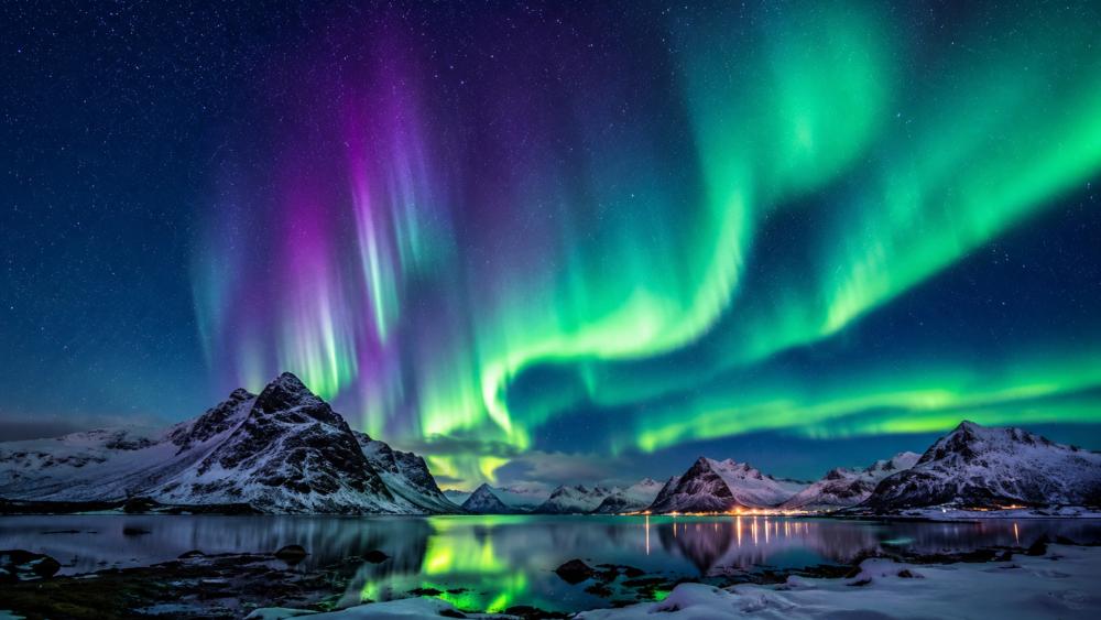 Aurora Dance Above Lofoten Peaks wallpaper