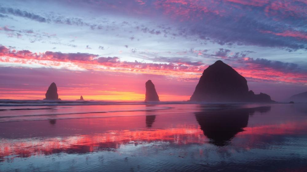 Haystack Rock Sunset Reflection at Cannon Beach Oregon wallpaper