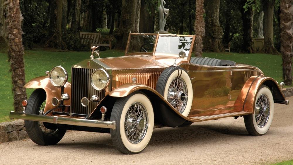 Elegant Rolls-Royce Phantom II Roadster wallpaper