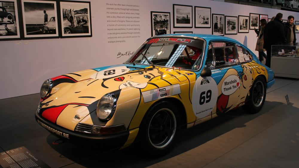 Pop Art Porsche 911 Classic Race Car wallpaper
