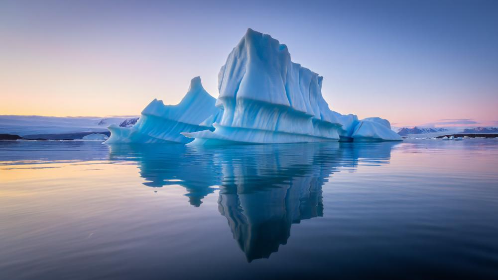 Mirrored Iceberg wallpaper