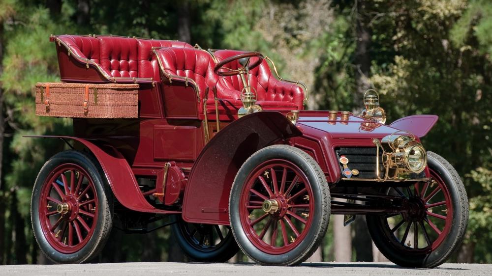 Classic Brass Era Packard Elegance wallpaper