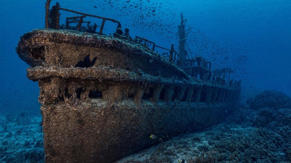 Mystic Underwater Shipwreck wallpaper