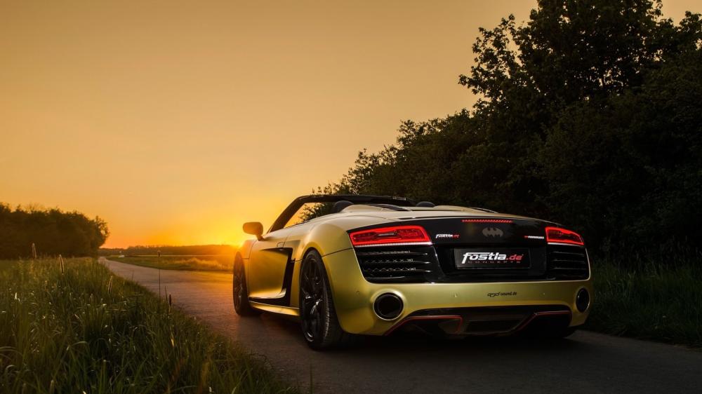 Golden Audi R8 Sunset Drive wallpaper