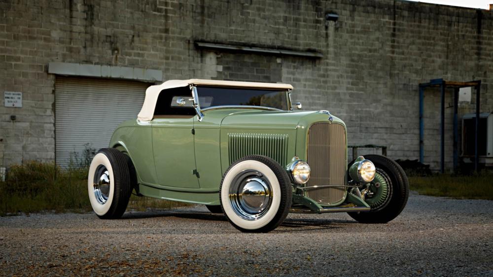 Classic 1932 Roadster Elegance wallpaper