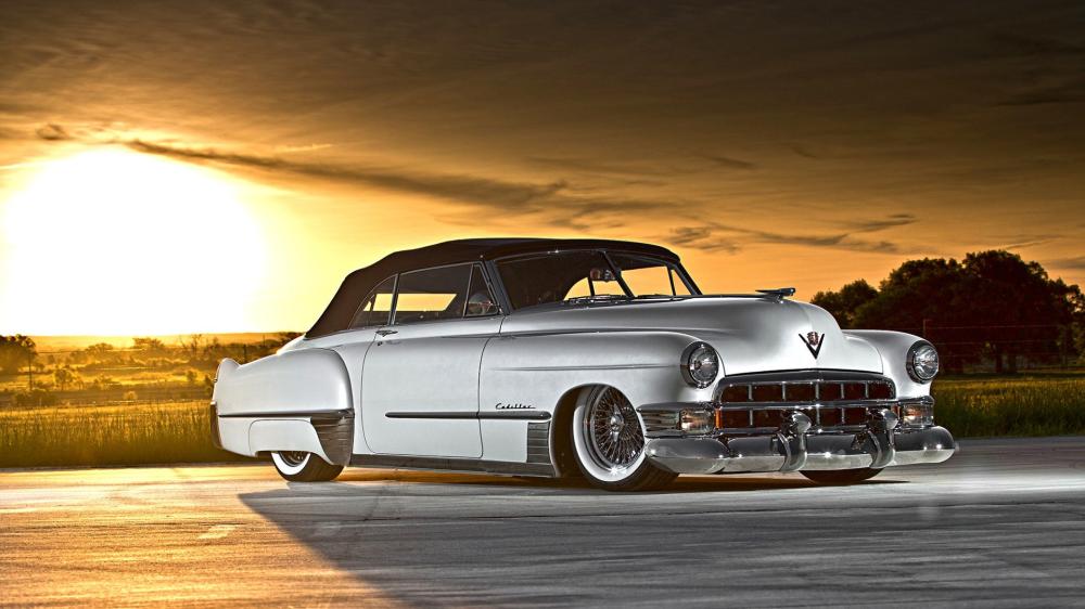 Sunset Cadillac Lowrider Elegance wallpaper