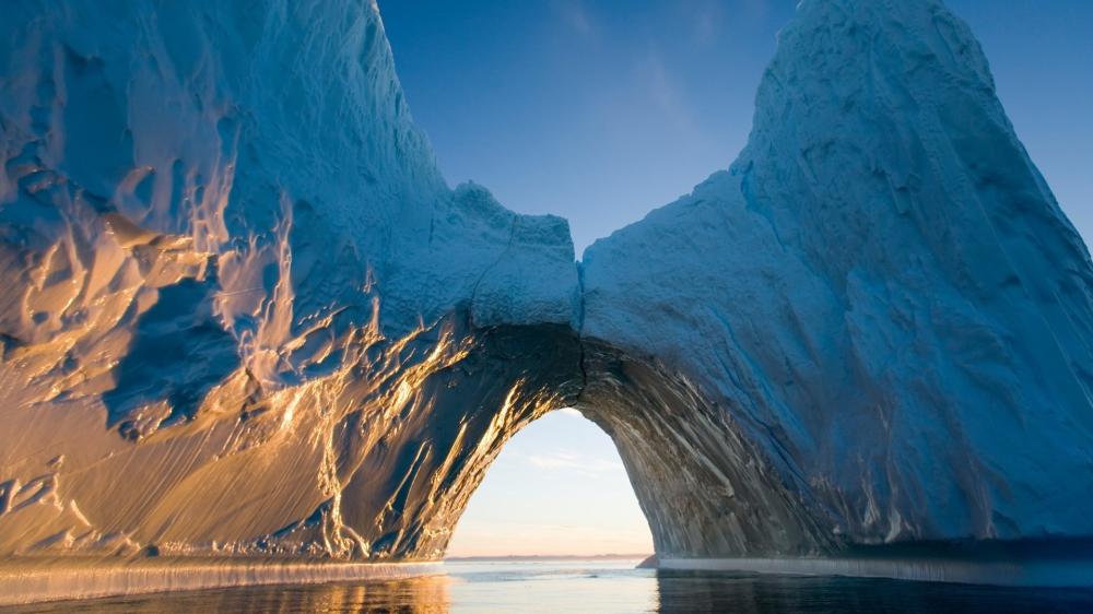 Arctic Ice Arch Glow wallpaper