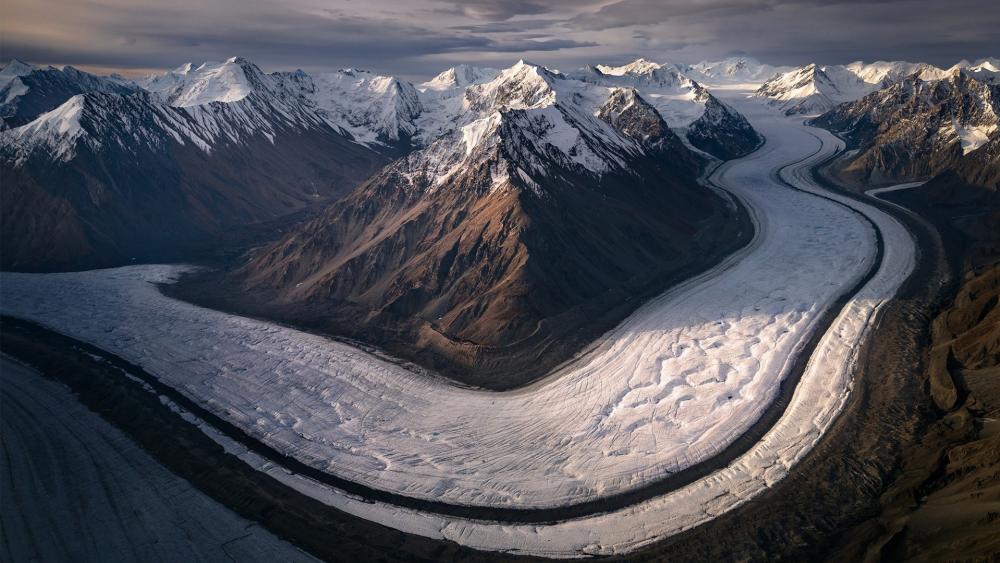Kaskawulsh Glacier Majesty wallpaper