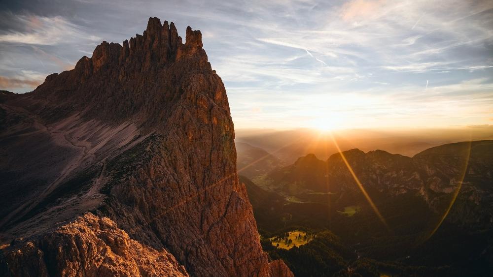 Golden Sunset Over Paternkofel Peaks wallpaper